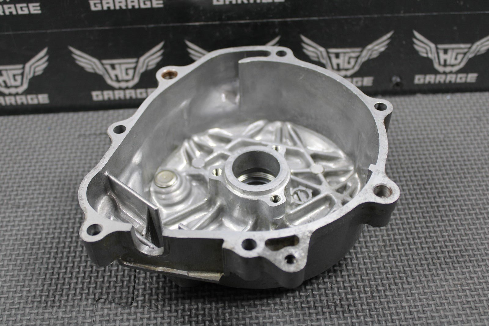 1991 HONDA 90 - 95 XR250R OEM LEFT CASE STATOR GENERATOR MAGNETO COVER 11341 - KZ1 - 6 - hggarage