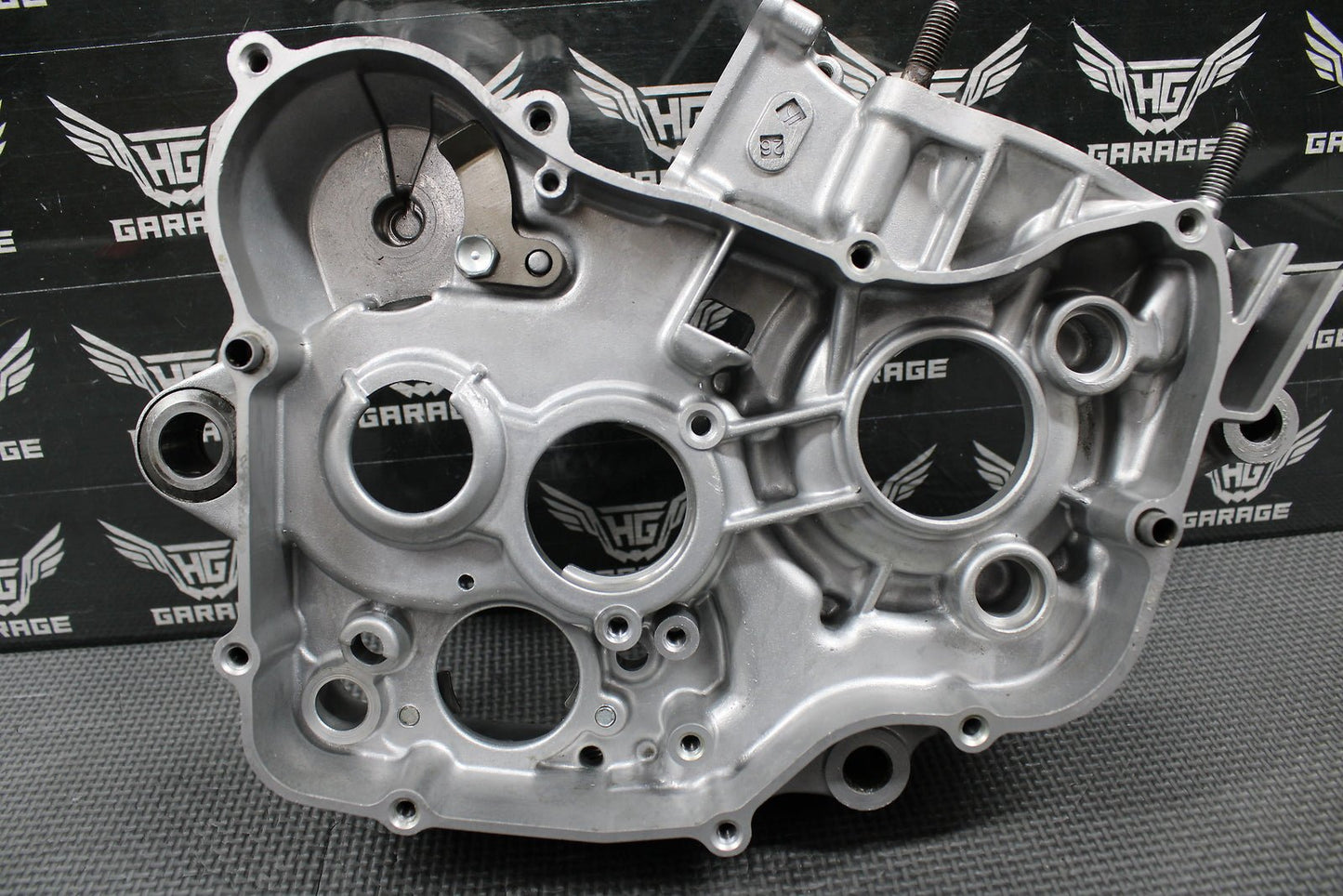 1999 99 - 02 HONDA CR125R OEM RIGHT ENGINE MOTOR CRANKCASE CRANK CASE BLOCK MINT! - hggarage