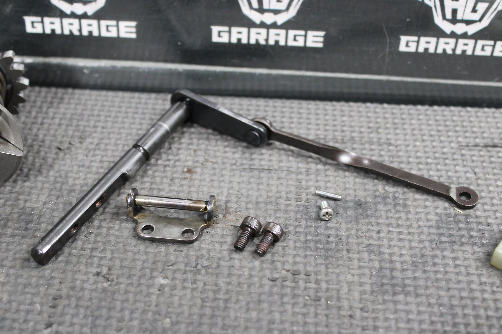 2000 Kawasaki KX125 OEM Engine Powervalve Exhuast Valve Linkage Governor - hggarage