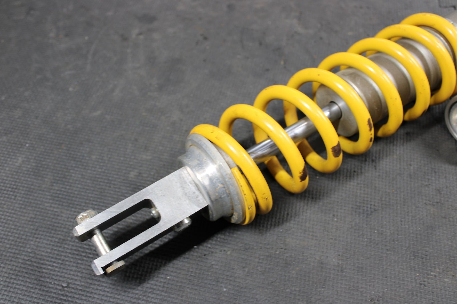 2002 HONDA CRF450R OEM SHOWA REAR BACK SHOCK ABSORBER SUSPENSION 52400 - MEB - 671 - hggarage