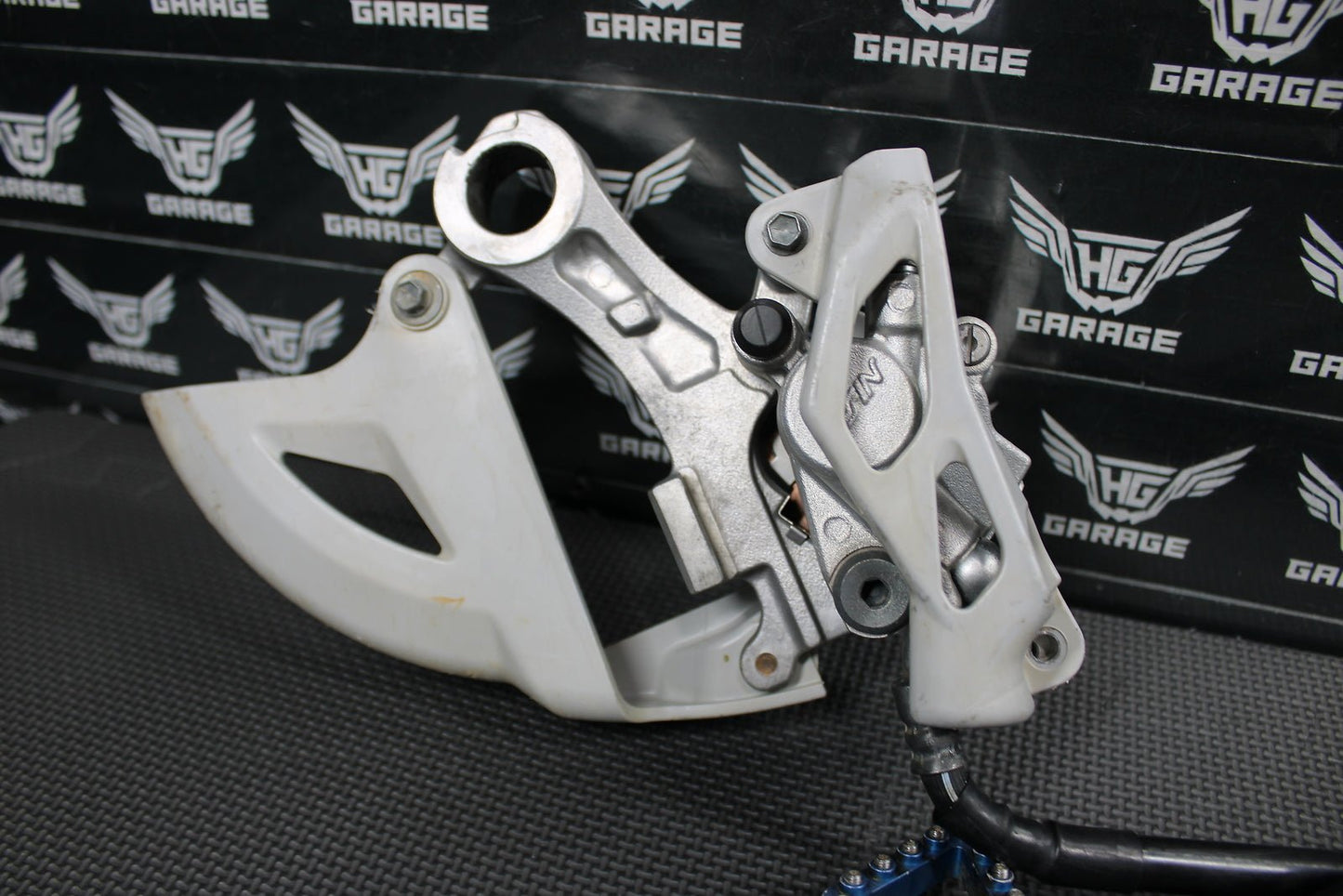 2009 YAMAHA YZ450F OEM NISSIN REAR BACK BRAKE CALIPER MASTER CYLINDER LEVER - hggarage
