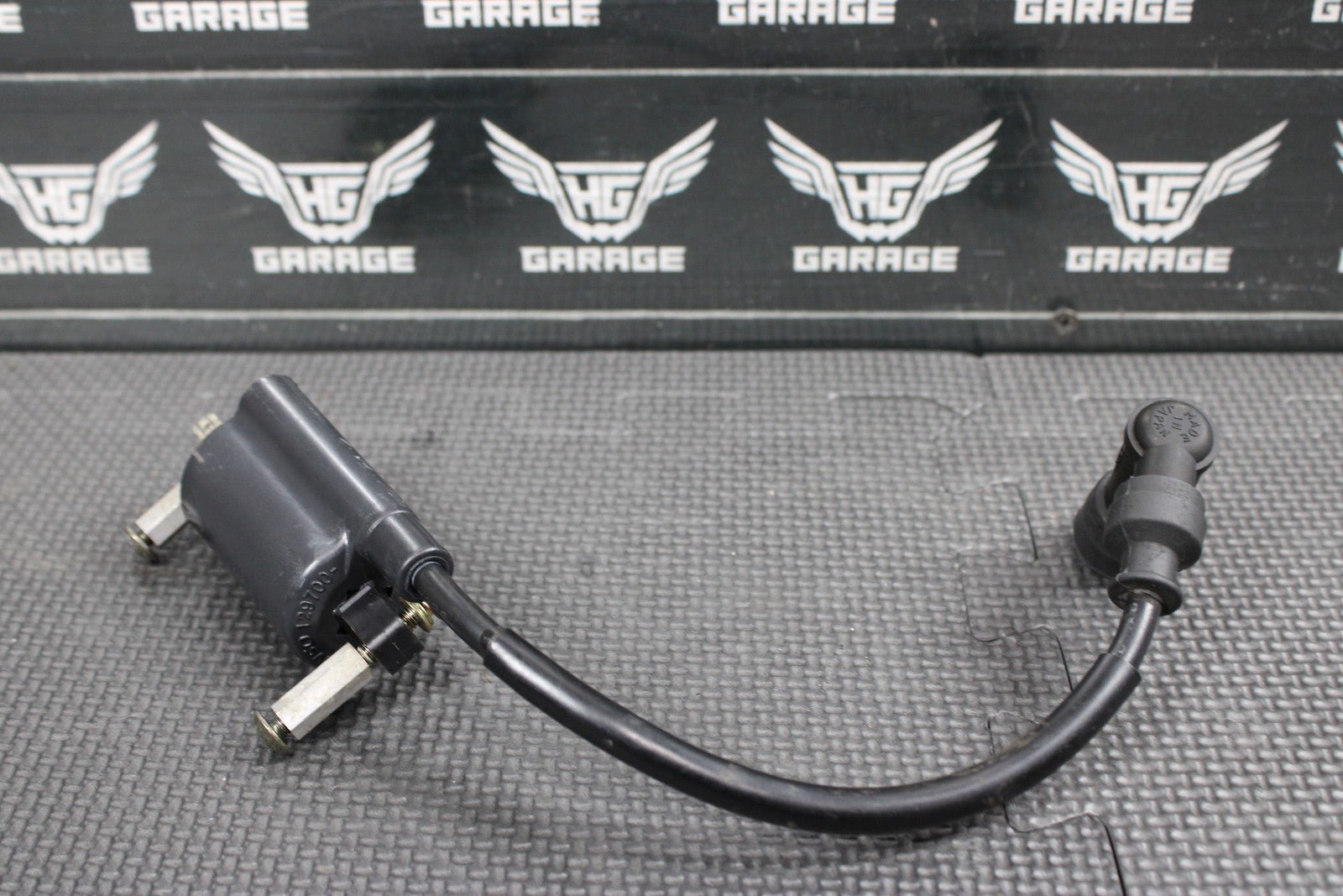 2005 SUZUKI DR200SE OEM IGNITION COIL SPLARK PLUG BOOT 33410 - 05350 - hggarage