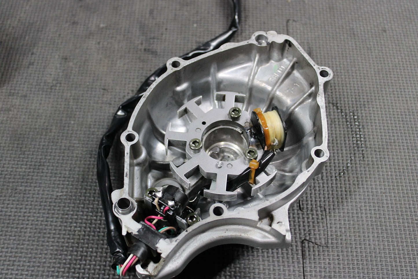 2003 YAMAHA TTR125E TTR125L OEM STATOR MAGNETO ROTOR FLYWHEEL 5HP - 85510 - 13 - 00 - hggarage