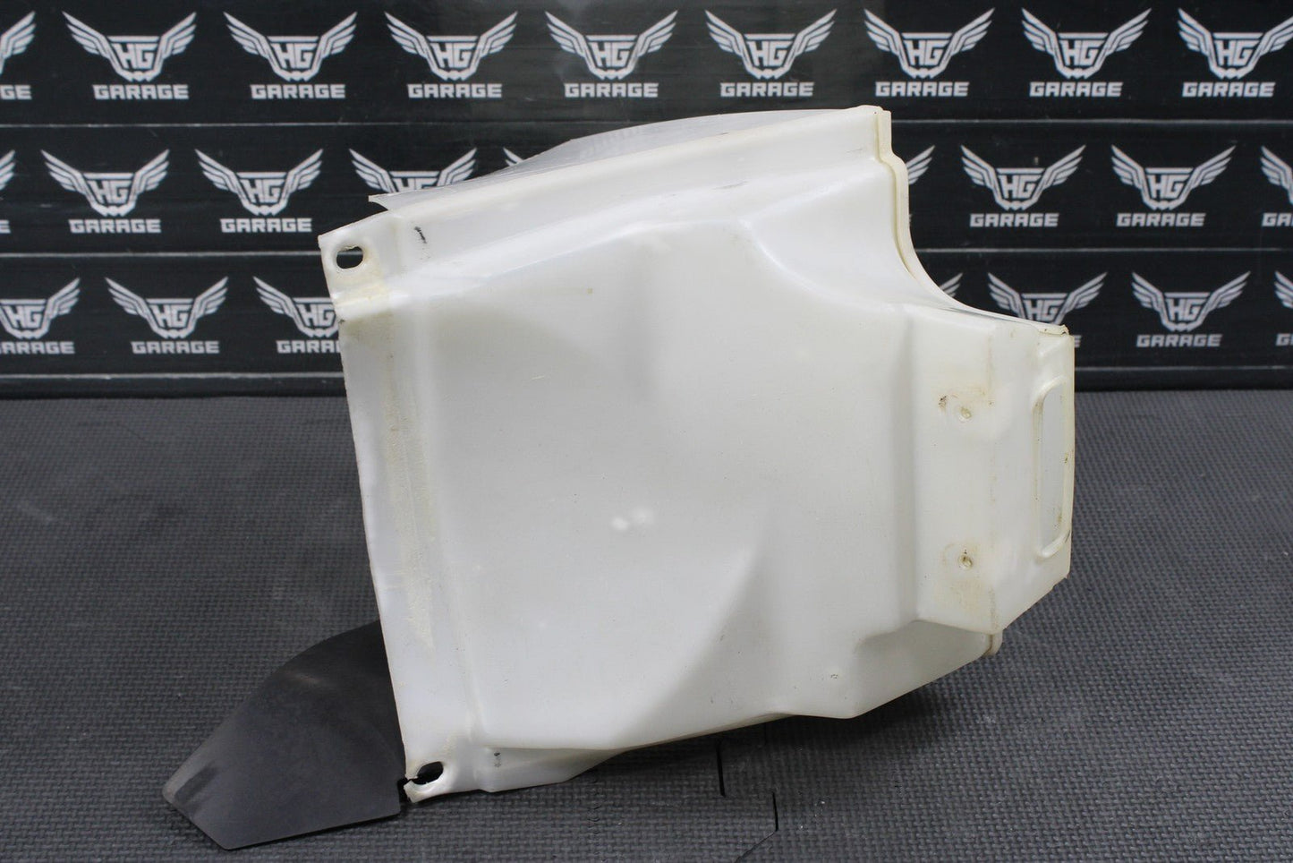 1999 HONDA CR125R OEM AIR CLEANER FILTER BOX WHITE 17210 - KZ4 - J01 - hggarage