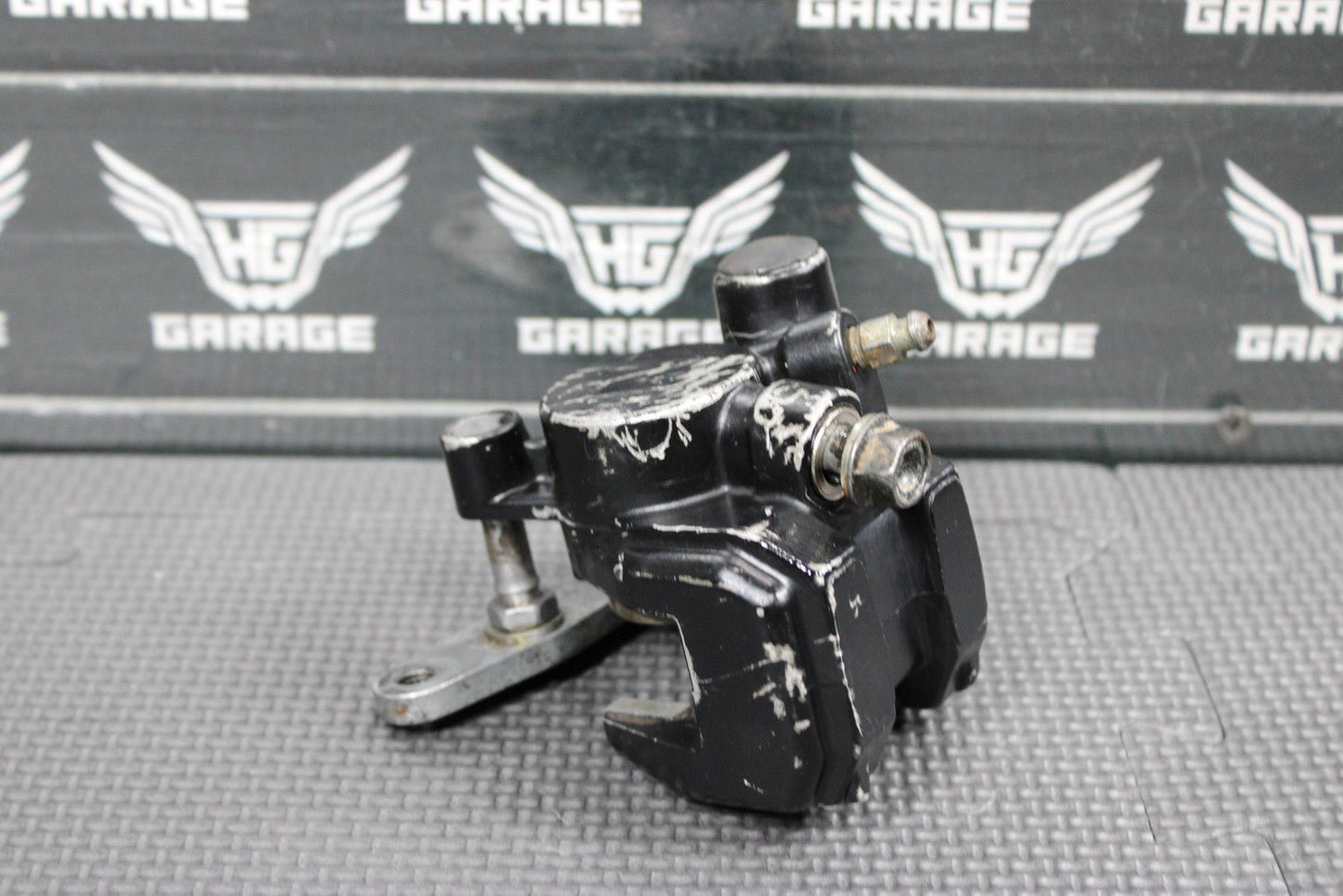 1991 86 - 91 HONDA CR80R OEM FRONT BRAKE CALIPER 45100 - GC4 - 604 - hggarage
