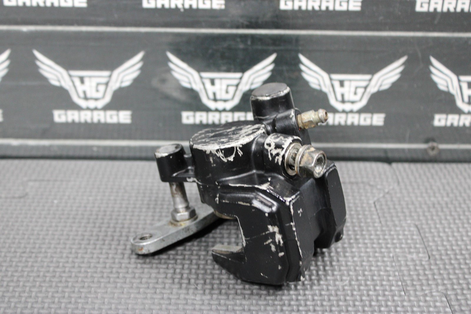 1991 86 - 91 HONDA CR80R OEM FRONT BRAKE CALIPER 45100 - GC4 - 604 - hggarage