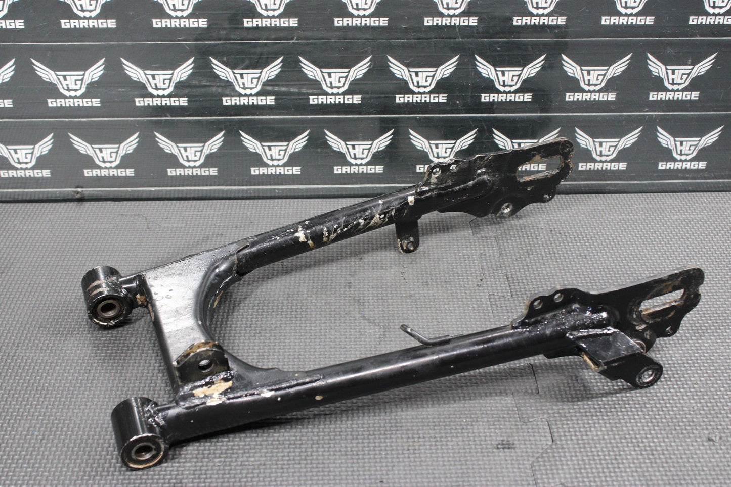 1997 YAMAHA RT100 92 - 00 OEM SWINGARM SWING ARM SUSPENSION 3UL - 22110 - 00 - 35 - hggarage