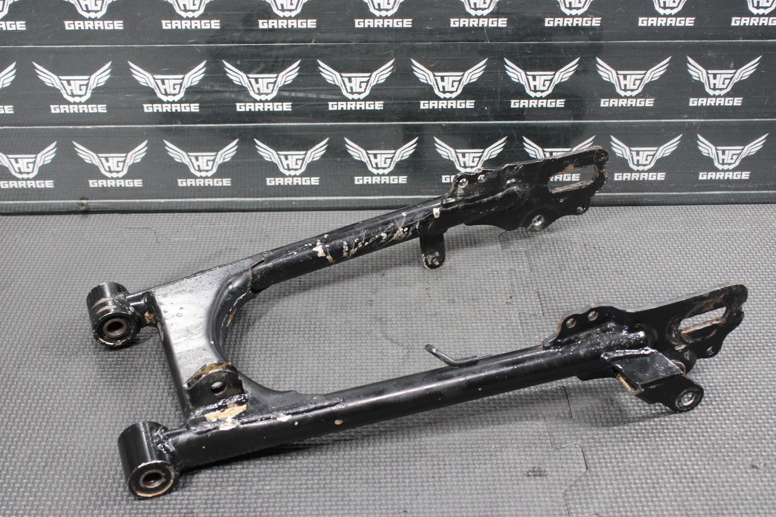 1997 YAMAHA RT100 92 - 00 OEM SWINGARM SWING ARM SUSPENSION 3UL - 22110 - 00 - 35 - hggarage