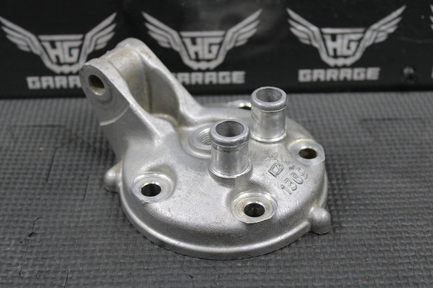 1992 KAWASAKI KX125 OEM ENGINE MOTOR CYLINDER HEAD COVER DOME 11001 - 1369 NICE! - hggarage