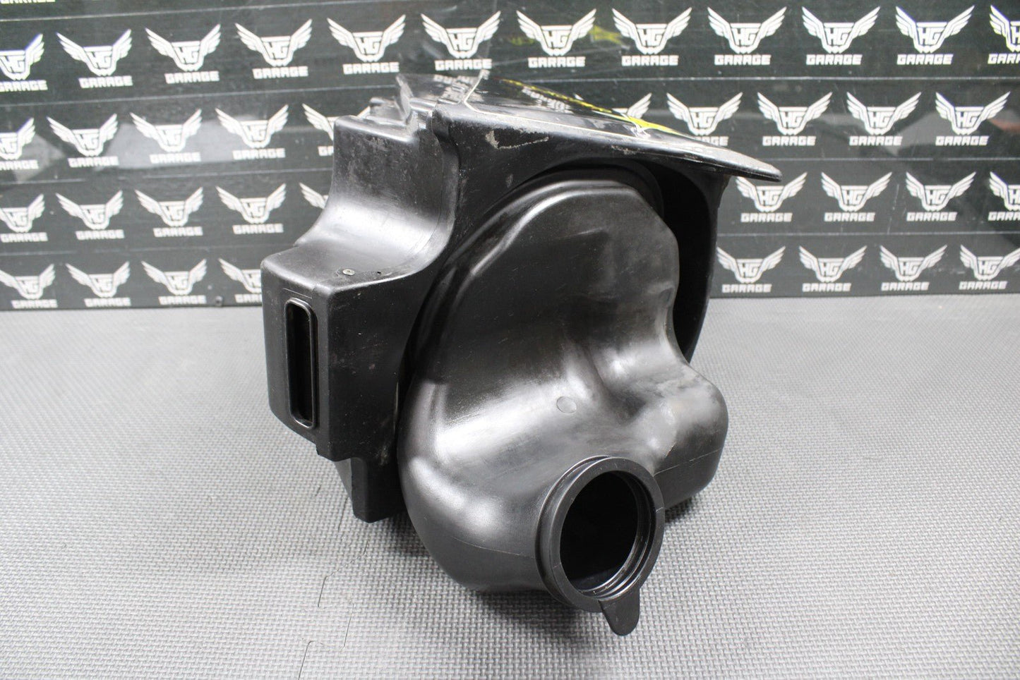 1999 SUZUKI RM125 MODEL X OEM AIRBOX AIR CLEANER FILTER BOX INTAKE 13700 - 36E01 - hggarage