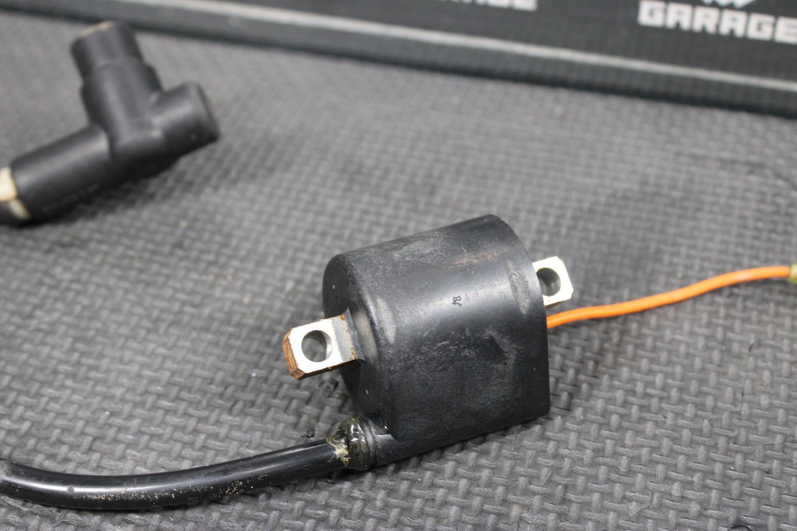 2004 KAWASAKI 00 - 05 KX65 OEM IGNITION COIL SPARKPLUG 21121 - 1186 21130 - 1077 - hggarage