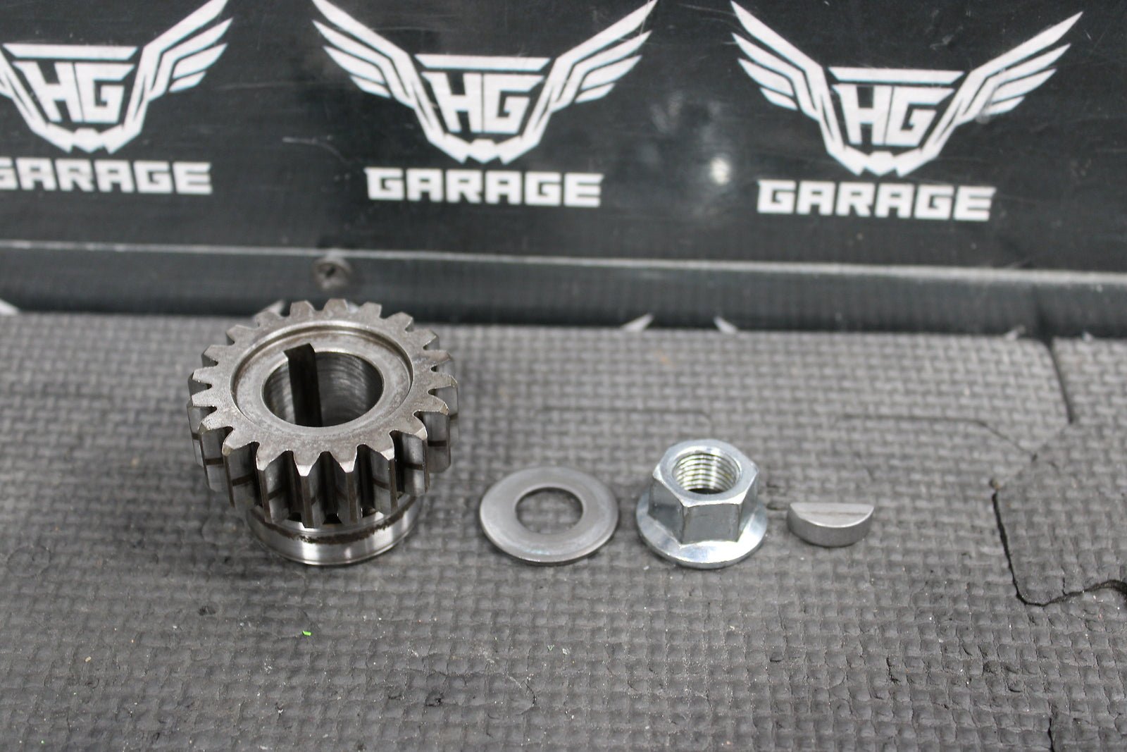 2001 KAWASAKI KX125 OEM 99 - 02 ENGINE MOTOR PRIMARY GEAR ASSEMBLY 13097 - 1399 - hggarage