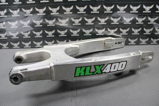 2003 KAWASAKI KLX400SR OEM SWINGARM SWING ARM SUSPENSION 33001 - S008 - hggarage