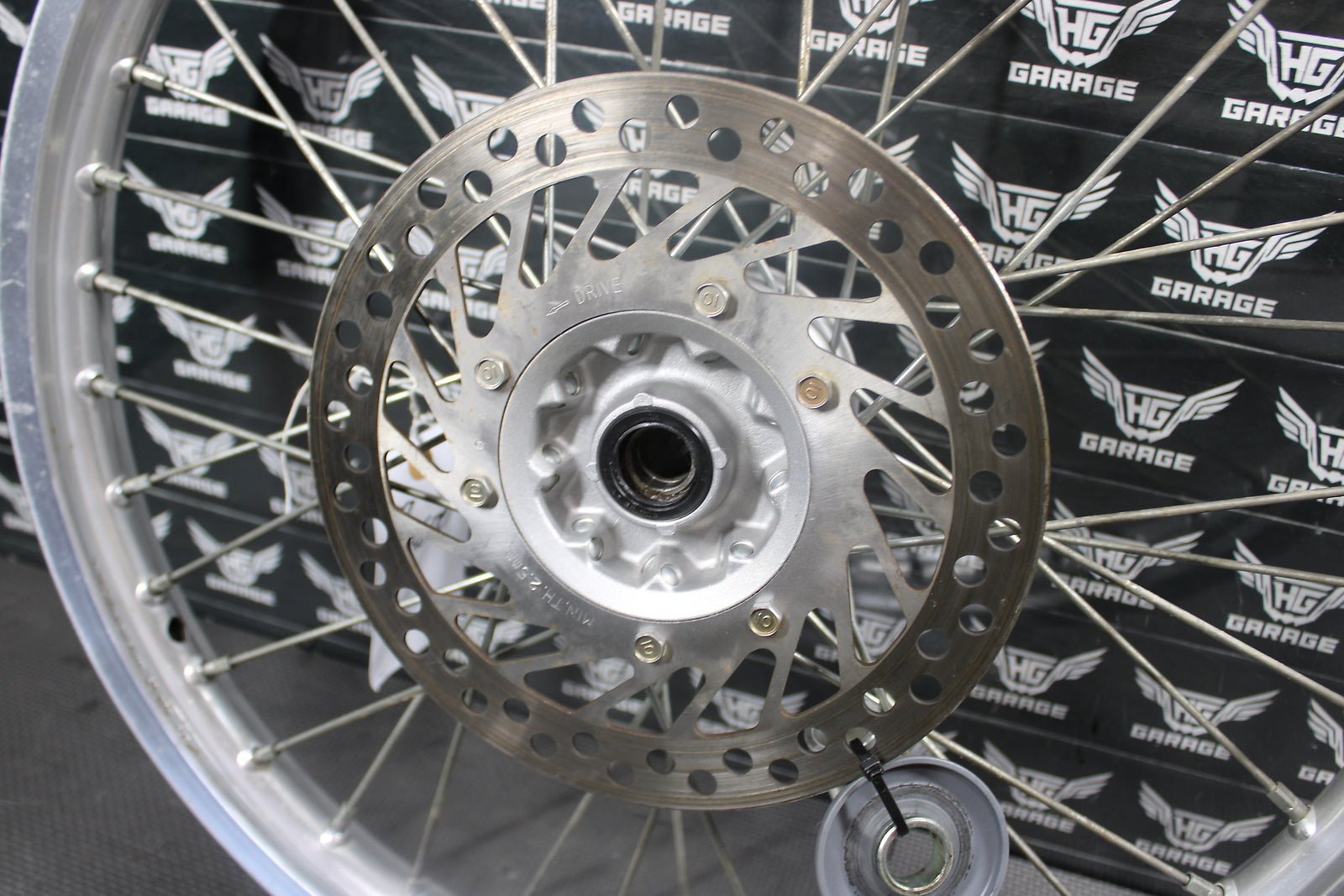 1999 Honda CR500R OEM Takasago Front Wheel Rim Hub Assembly 44650 - Mac - 680 - hggarage
