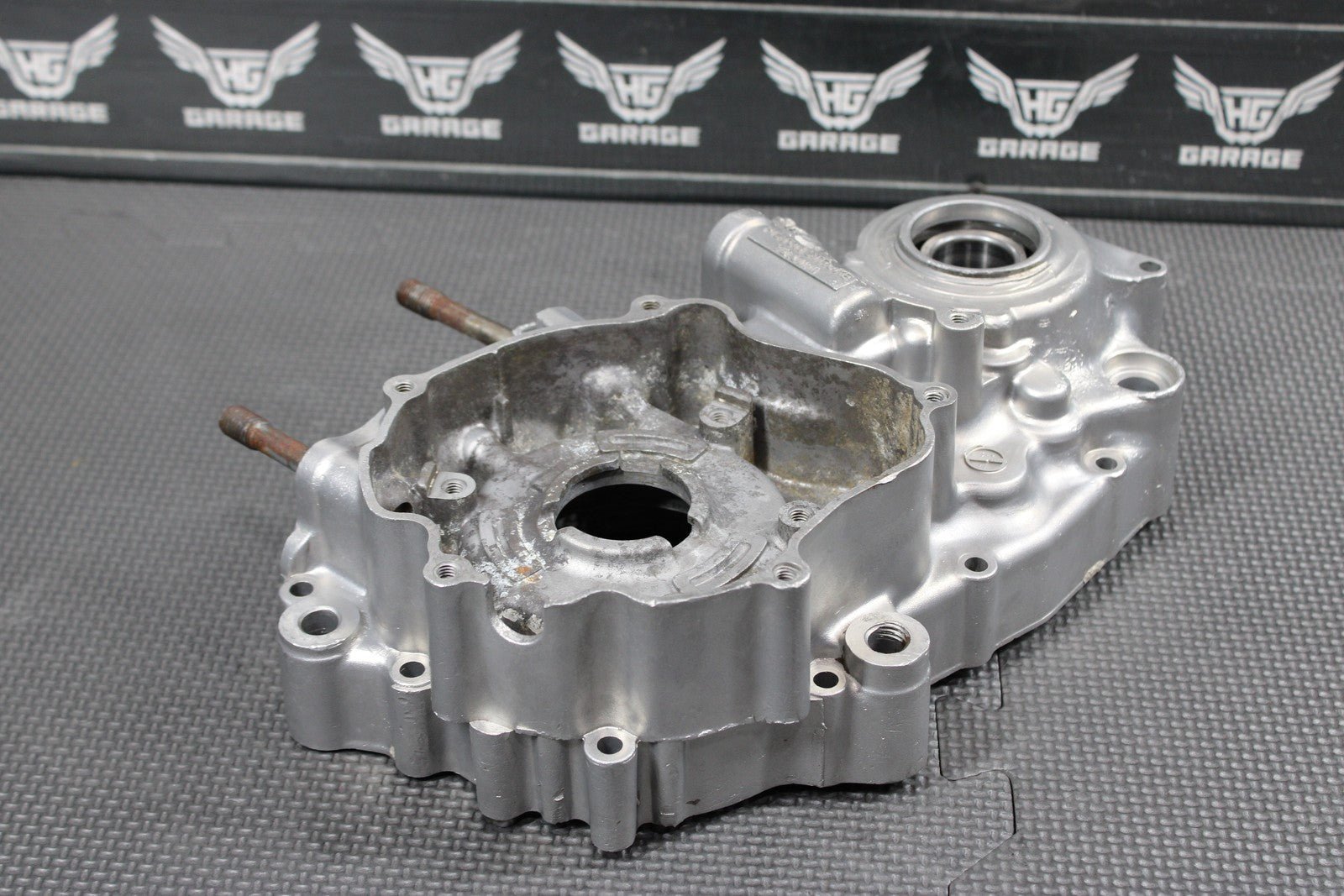 1997 97 - 99 KAWASAKI KX250 OEM LEFT ENGINE MOTOR CRANKCASE CRANK CASES BLOCK - hggarage