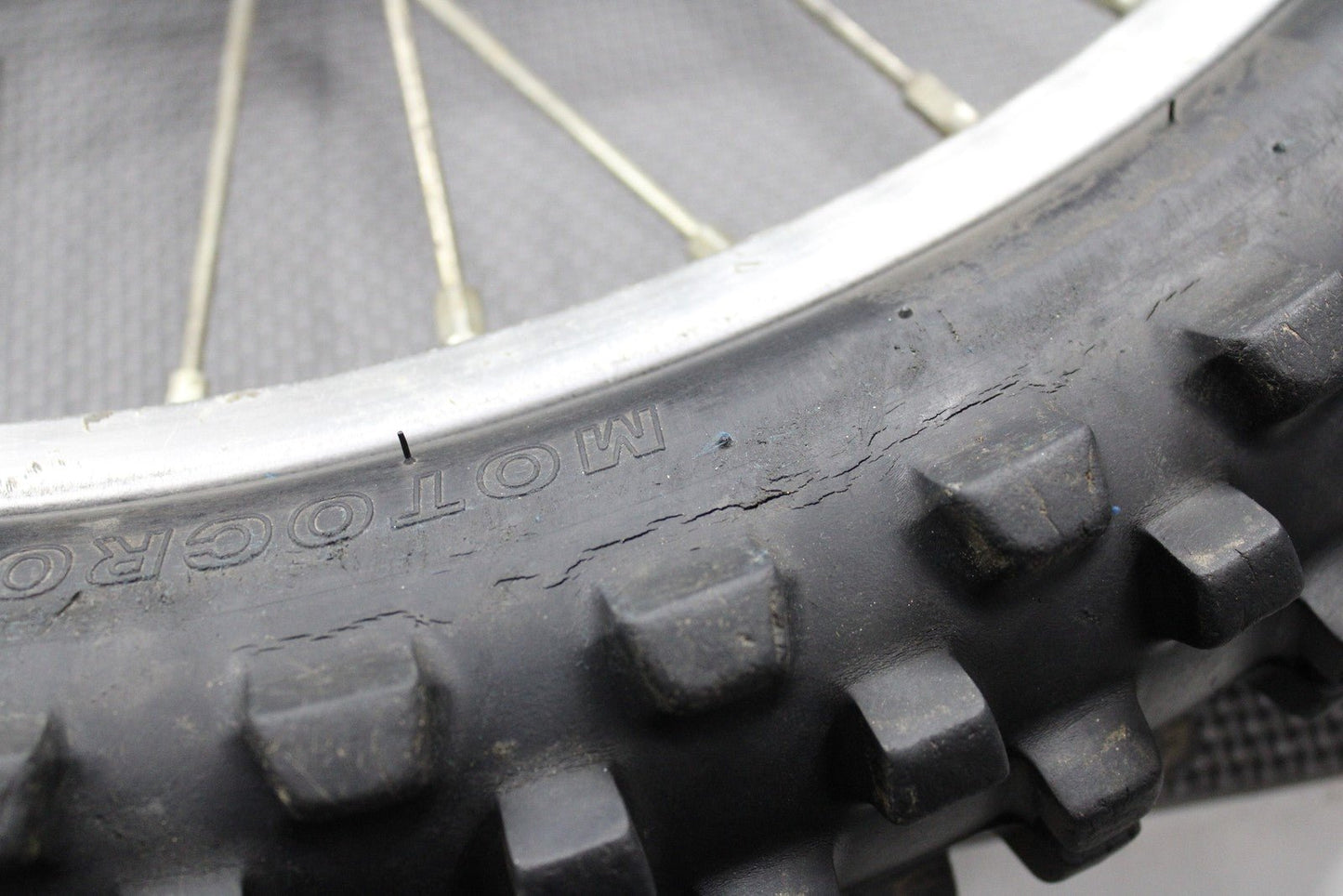 1988 HONDA CR125R CR250R CR500R OEM 21" FRONT WHEEL RIM HUB TIRE 446A5 - KS6 - 830 - hggarage