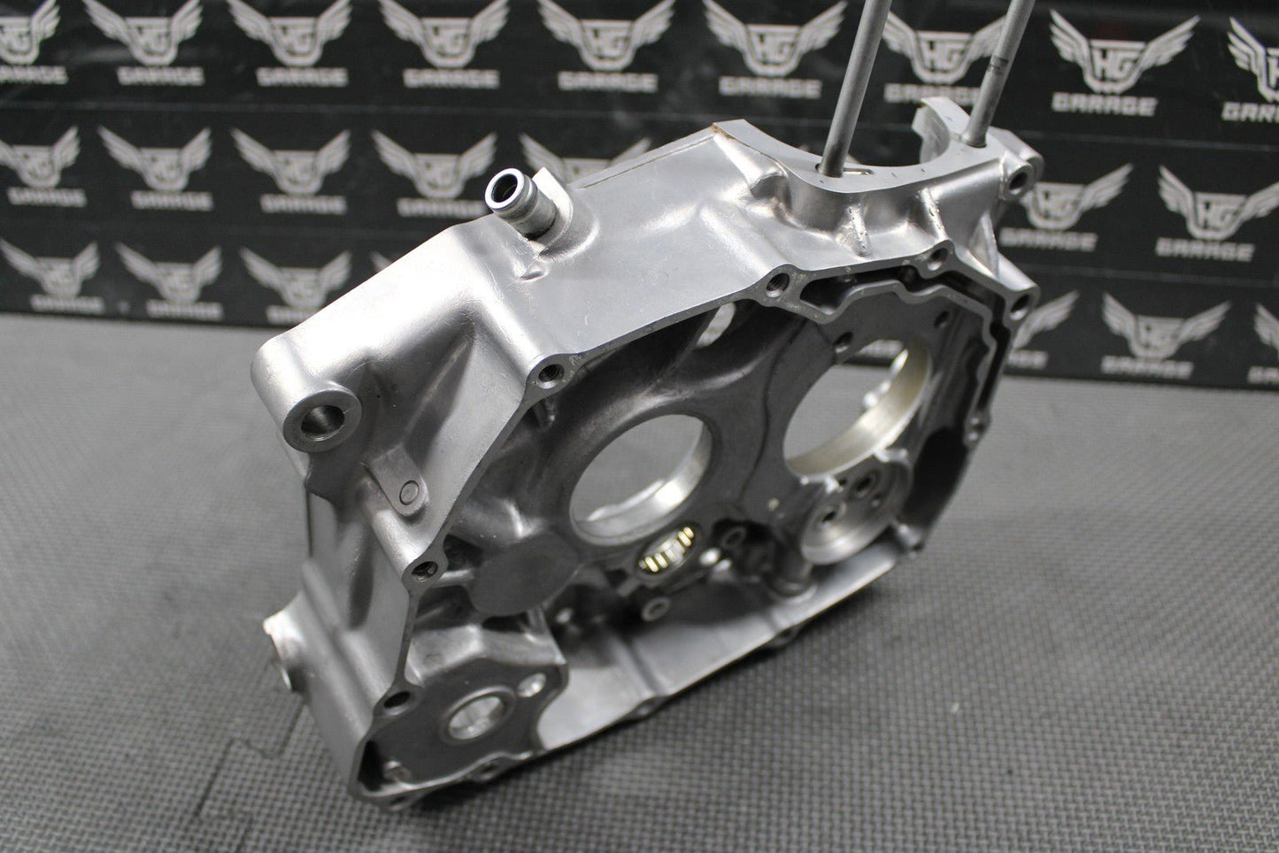1999 93 - 02 HONDA XR200R OEM RIGHT ENGINE MOTOR CRANKCASE CRANK CASE 11100 - KT0 - 68 - hggarage