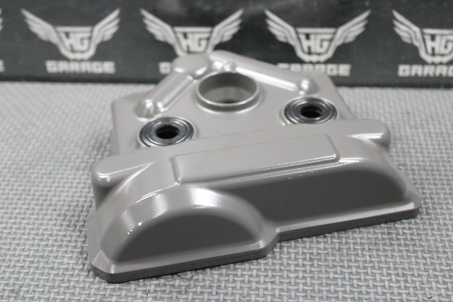 2020 SUZUKI 17 - 25 RMZ250 OEM CYLINER HEAD VALVE COVER & BOLTS 11171 - 49H01 NICE - hggarage