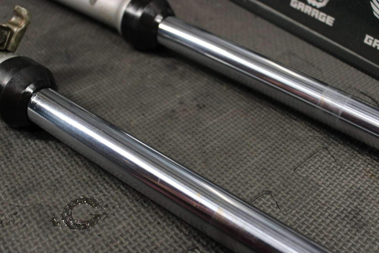 2000 Yamaha TTR90 OEM Right Left Front Suspension Forks Shocks 99999 - 03237 - 00 - hggarage