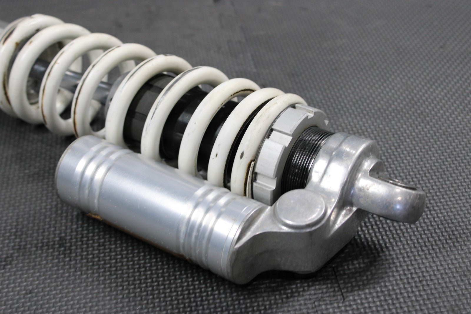 2001 KTM 400 EXC OEM MONOSHOCK PDS REAR BACK SHOCK ABSORBER SUSPENSION 1218V732 - hggarage