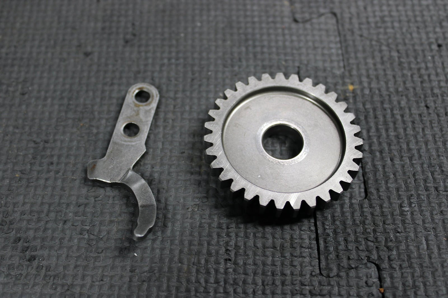2005 KAWASAKI KX100 KX85 OEM KICKSTART KICK START SHAFT W IDLER GEAR - hggarage