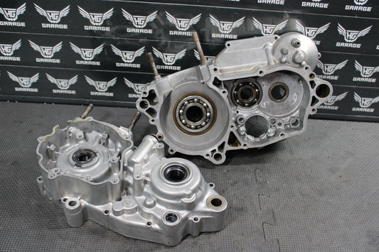 1991 Kawasaki KDX250 OEM L/R Engine Motor Crankcase Crank Cases Block Damaged - hggarage