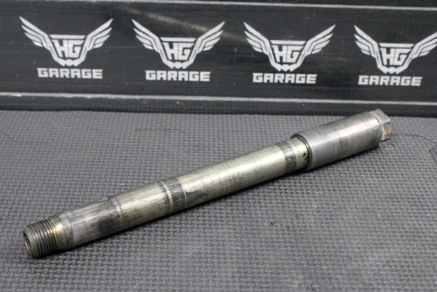 2000 SUZUKI 96 - 00 RM125 OEM FRONT WHEEL RIM AXLE PIVOT BOLT 54711 - 36E00 - hggarage