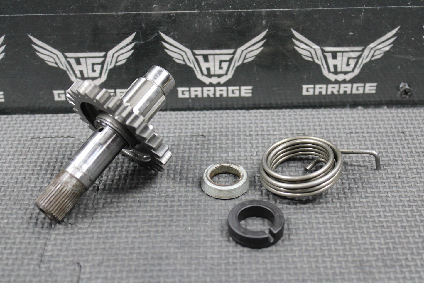 2003 KTM 98 - 16 125 200 SX OEM KICKSTART KICK START SHAFT W GEAR 50333050000 - hggarage