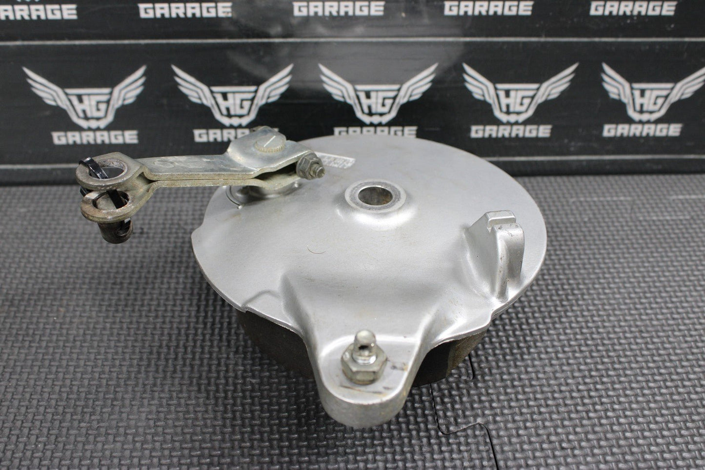 2005 SUZUKI DR200SE OEM REAR BACK BRAKE DRUM ASSEMBLY 54400 - 07870 GOOD! - hggarage