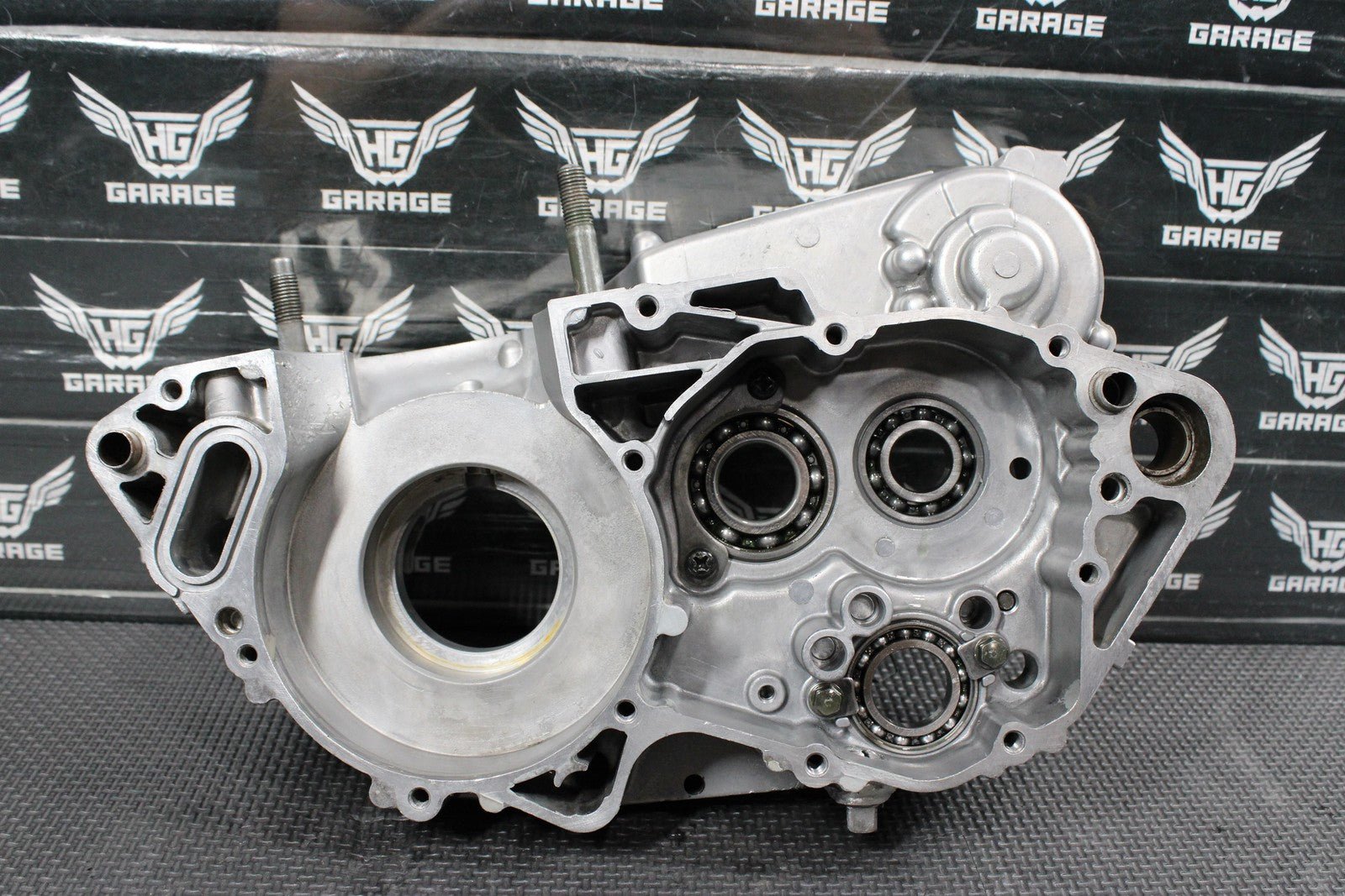 2001 99 - 01 YAMAHA YZ250 OEM RIGHT MOTOR CRANKCASE CRANK CASES BLOCK READ DESC! - hggarage
