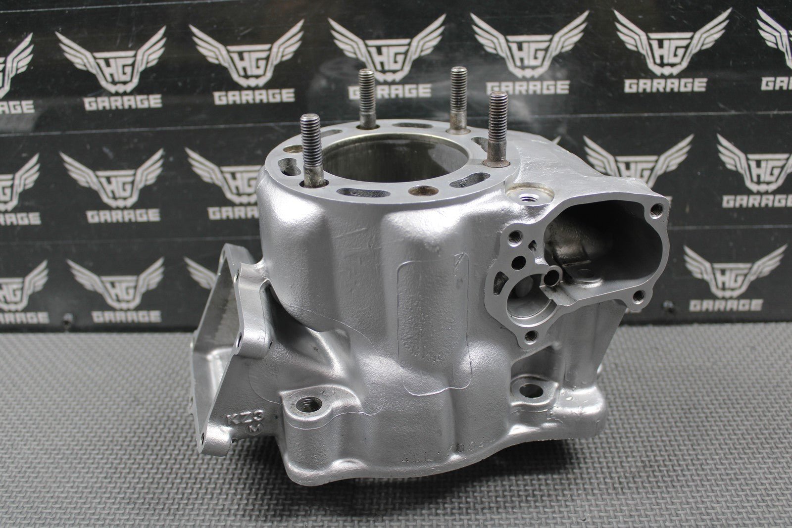 1995 HONDA CR250R OEM KZ3 M CYLINDER BORE JUG TOP END 12100 - KZ3 - 880 NEEDS REPAIR - hggarage