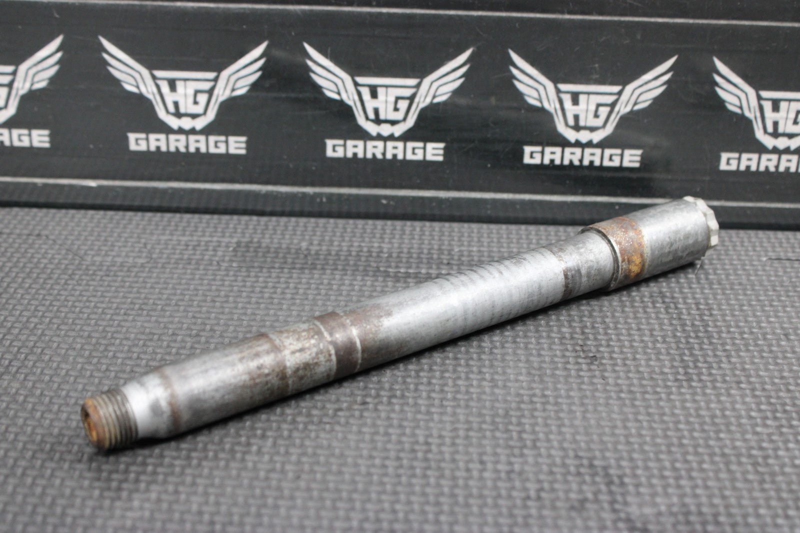 2000 KTM 250 EXC OEM FRONT WHEEL RIM AXLE PIVOT BOLT 50309081100 - hggarage