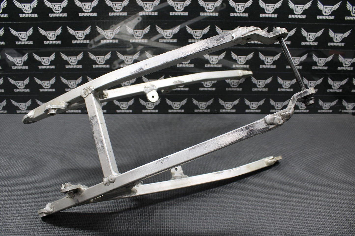 1998 SUZUKI 96 - 00 RM125 RM250 OEM REAR BACK SUB FRAME SUBFRAME RAIL 41200 - 36E00 - hggarage
