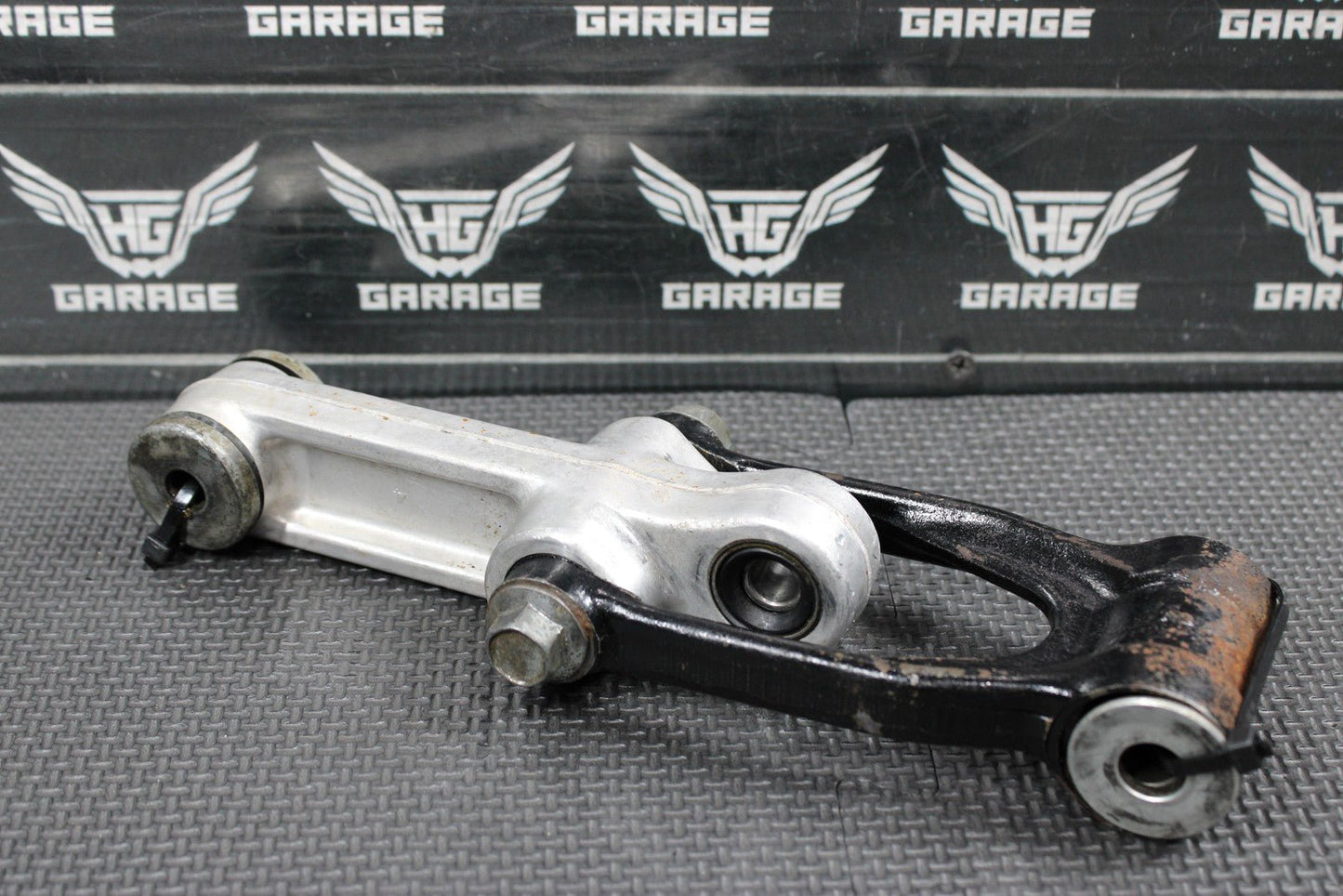 2001 SUZUKI RM80 OEM REAR SHOCK LINKAGE LINKS RELAY ARM 62600 - 02840 62600 - 03850 - hggarage