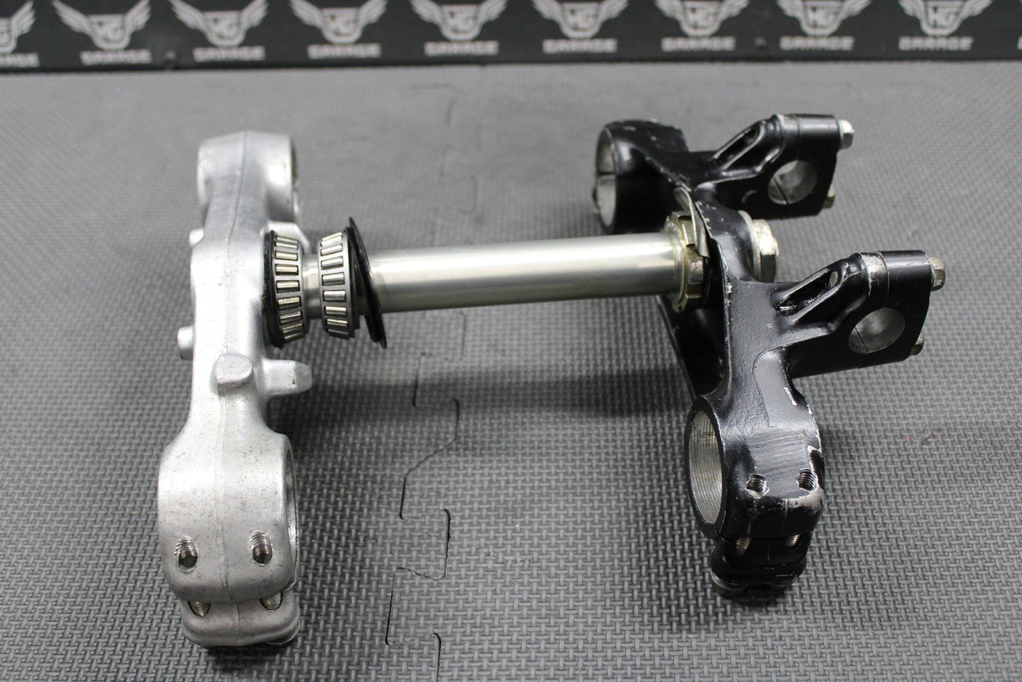 1989 87 - 95 HONDA XR250R OEM FRONT FORKS LOWER UPPER TRIPLE TREE STEM BAR CLAMP - hggarage