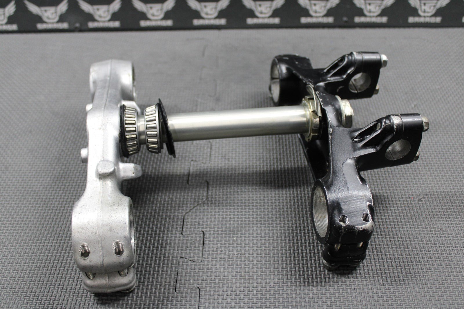 1989 87 - 95 HONDA XR250R OEM FRONT FORKS LOWER UPPER TRIPLE TREE STEM BAR CLAMP - hggarage
