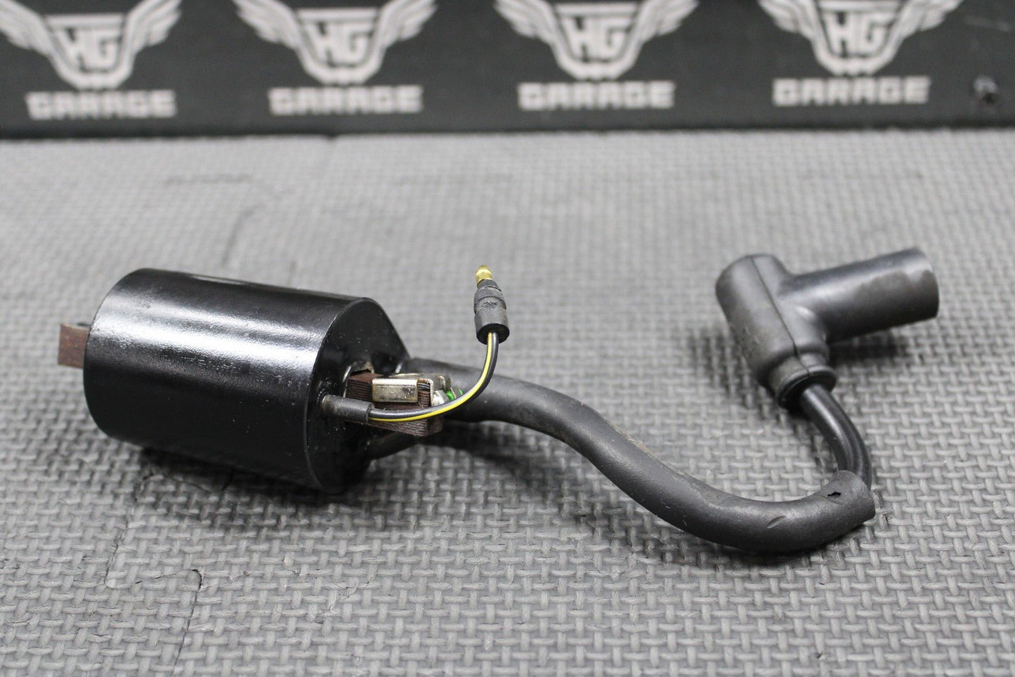 2001 HONDA 90 - 01 CR500R OEM IGNITION COIL SPARK PLUG BOOT CAP 30500 - KZ3 - 701 GOOD - hggarage