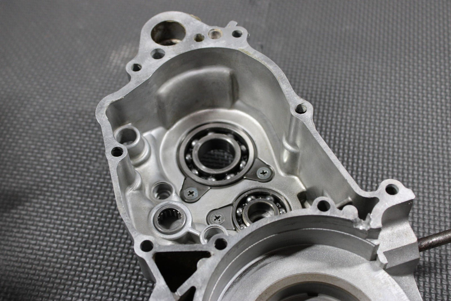 1997 97 - 99 KAWASAKI KX250 LEFT RIGHT ENGINE CRANKCASE CRANK CASES BLOCK NEED WOR - hggarage