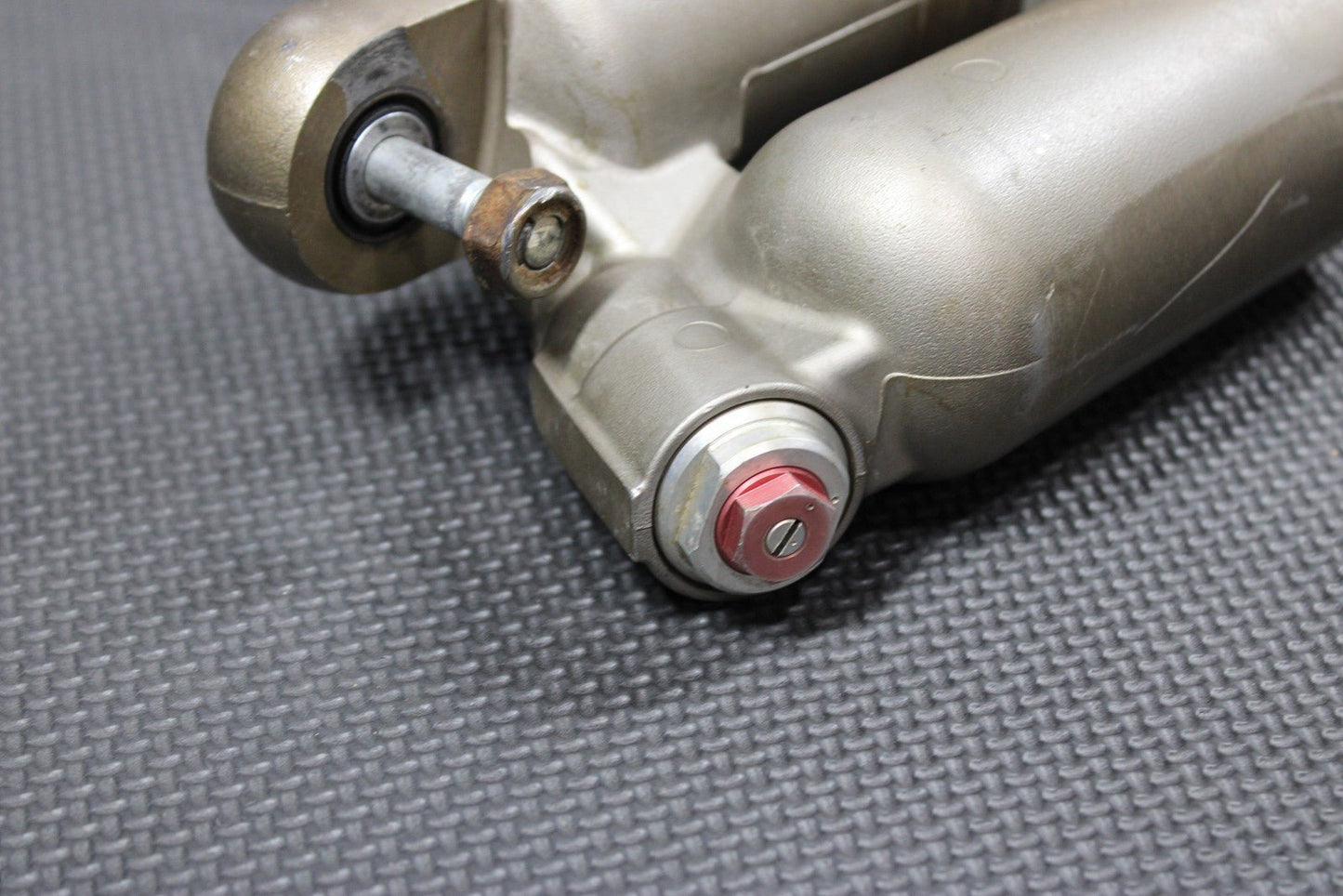 2007 HONDA CRF450R OEM REAR BACK SHOCK ABSORBER SUSPENSION 52400 - MEN - 851 - hggarage
