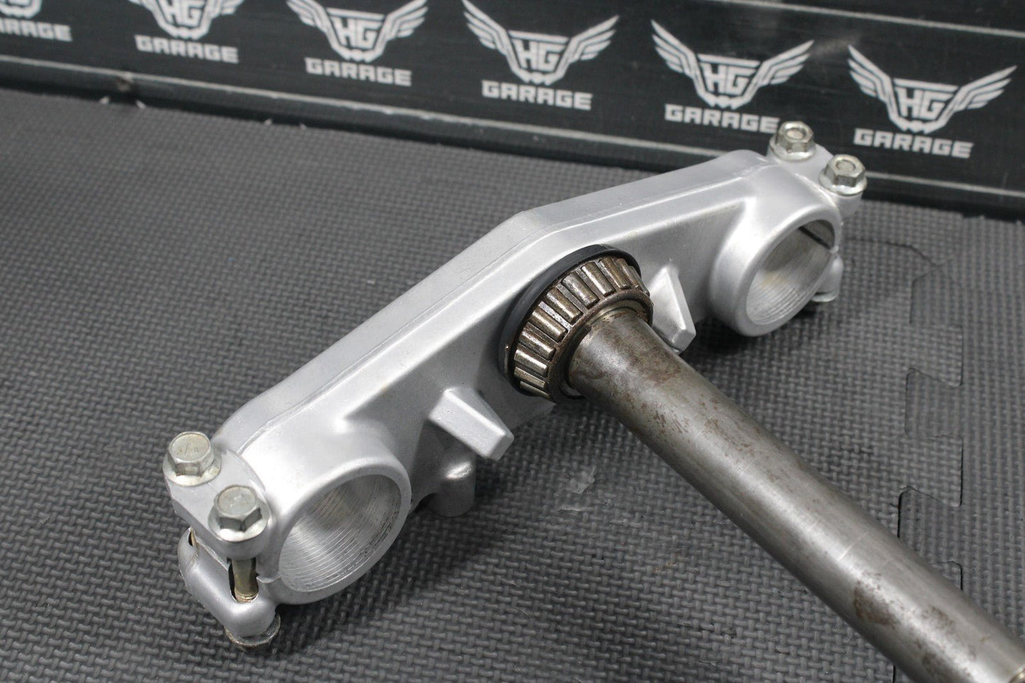 1986 KAWASAKI KDX200 OEM FRONT FORKS LOWER UPPER TRIPLE TREE STEM CLAMP SET - hggarage