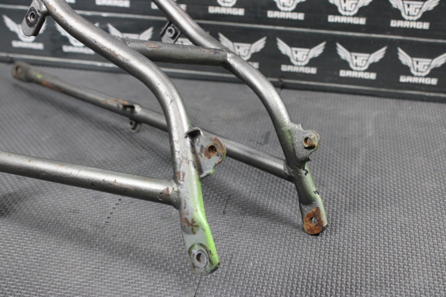 1997 KAWASAKI 95 - 97 KX125 KX250 OEM REAR BACK SUB FRAME SUBFRAME 32160 - 1397 - CC - hggarage