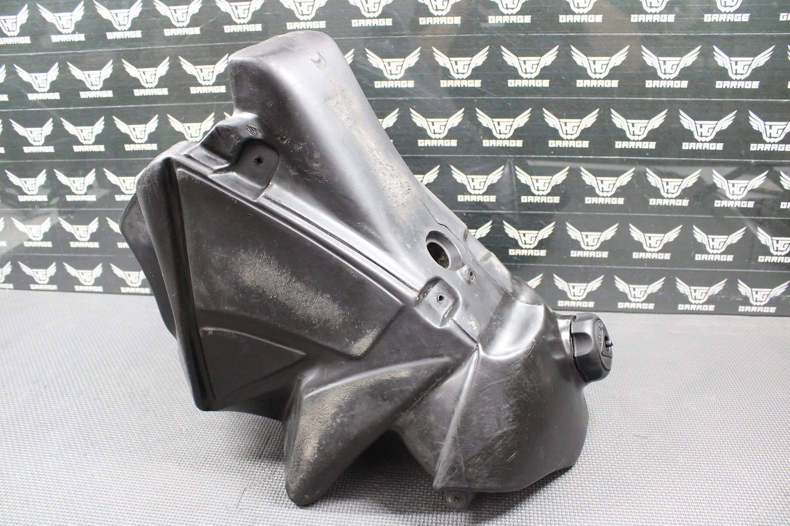 1999 KTM 125 250 300 12 LITER OEM GAS FUEL TANK CELL PETROL RESERVOIR 5230701300 - hggarage