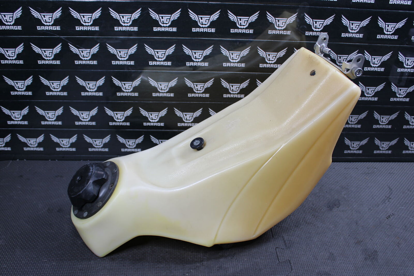 2010 YAMAHA YZ450F OVERSIZED GAS FUEL TANK CELL PETROL RESERVOIR 133D-24110-00-0