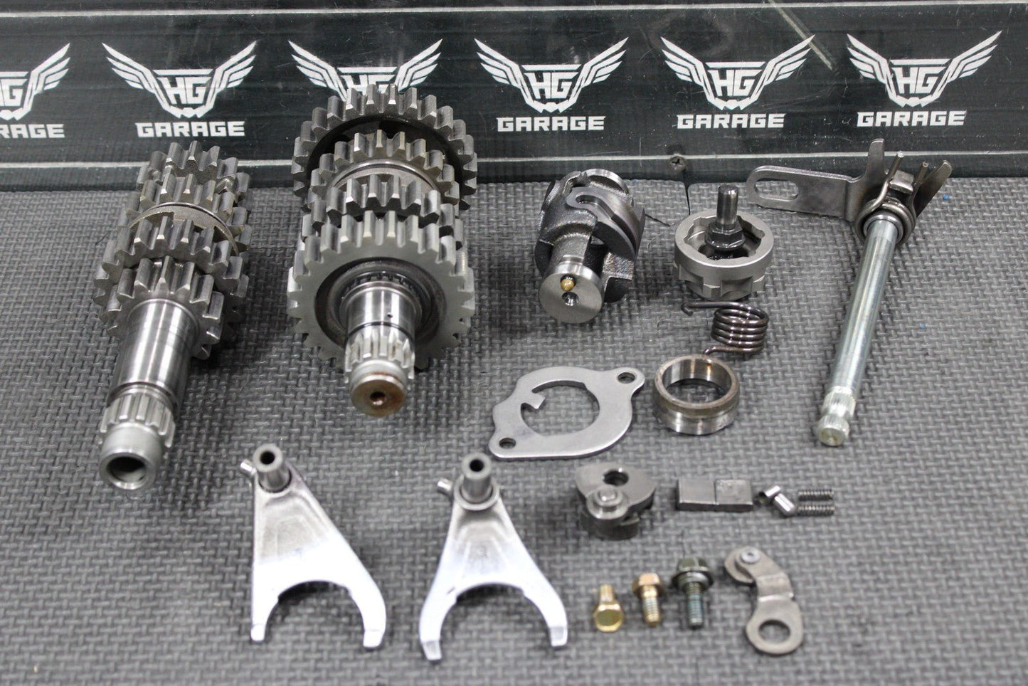 2005 03 - 05 YAMAHA YZ450F OEM ENGINE TRANSMISSION TRANNY GEARBOX FORKS DRUM GEARS - hggarage