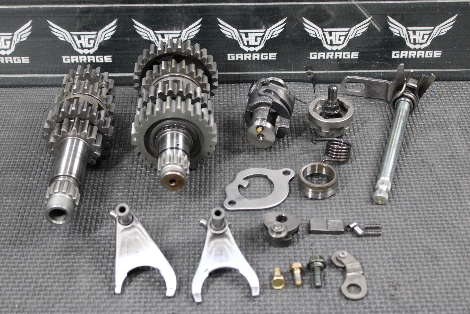 2005 03 - 05 YAMAHA YZ450F OEM ENGINE TRANSMISSION TRANNY GEARBOX FORKS DRUM GEARS - hggarage