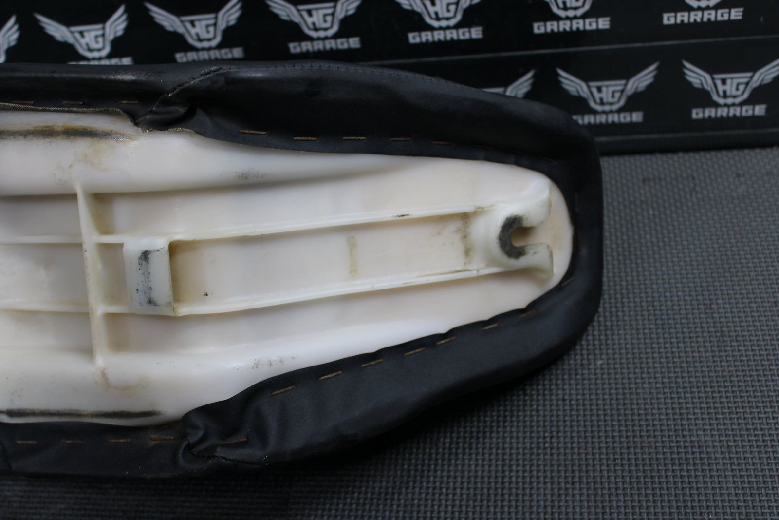 2008 KAWASAKI KX100 KX85 OEM SEAT SADDLE 53066 - 0053 - MA - hggarage