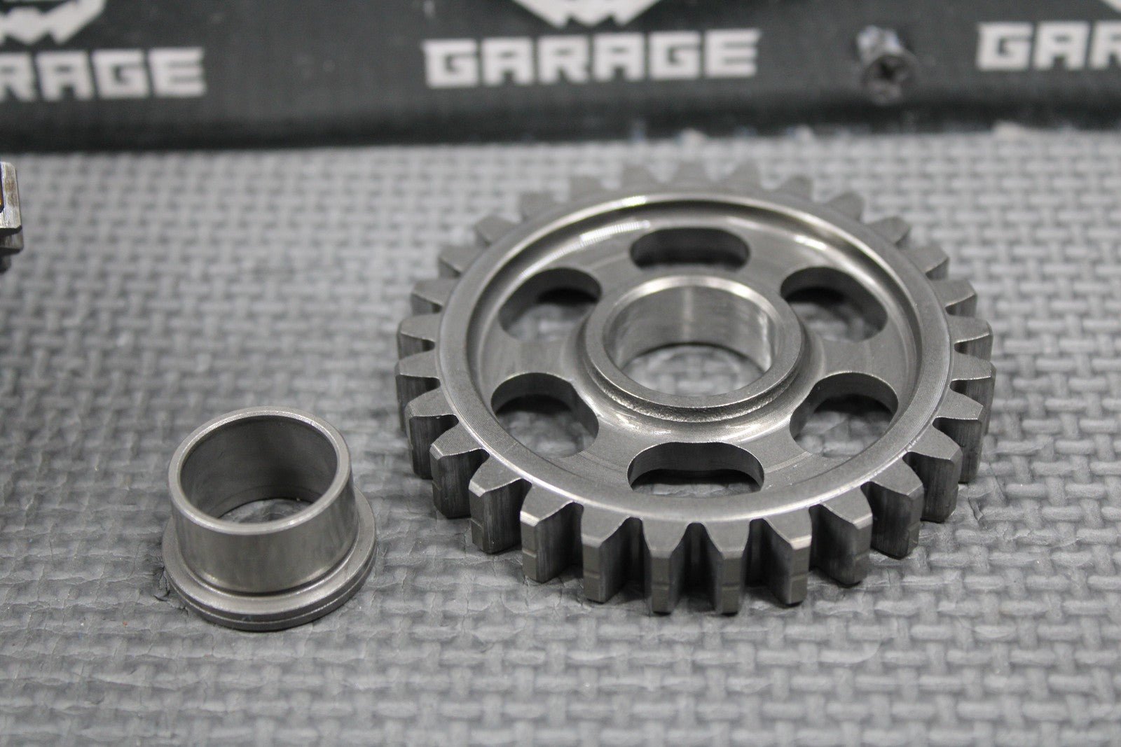 2003 02 - 07 HONDA CR250R OEM KICKSTART KICK START SHAFT IDLER GEAR 28251 - KZ3 - 690 - hggarage