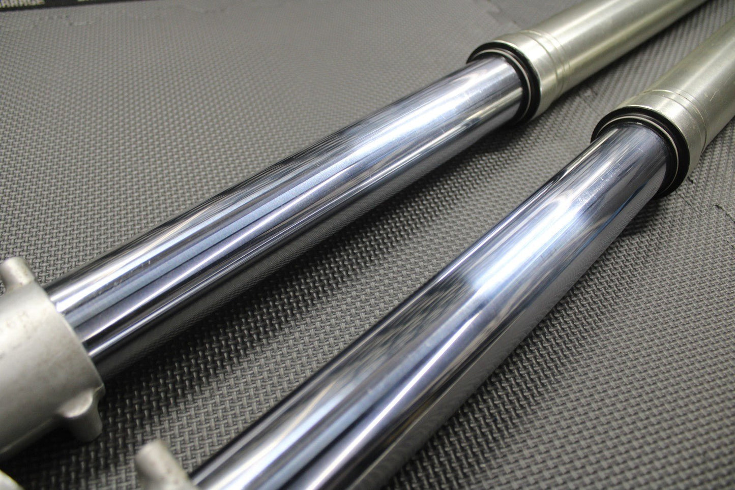 1999 SUZUKI RM250 MODEL X OEM 49MM RIGHT LEFT FRONT SUSPENSION FORKS SHOCKS - hggarage