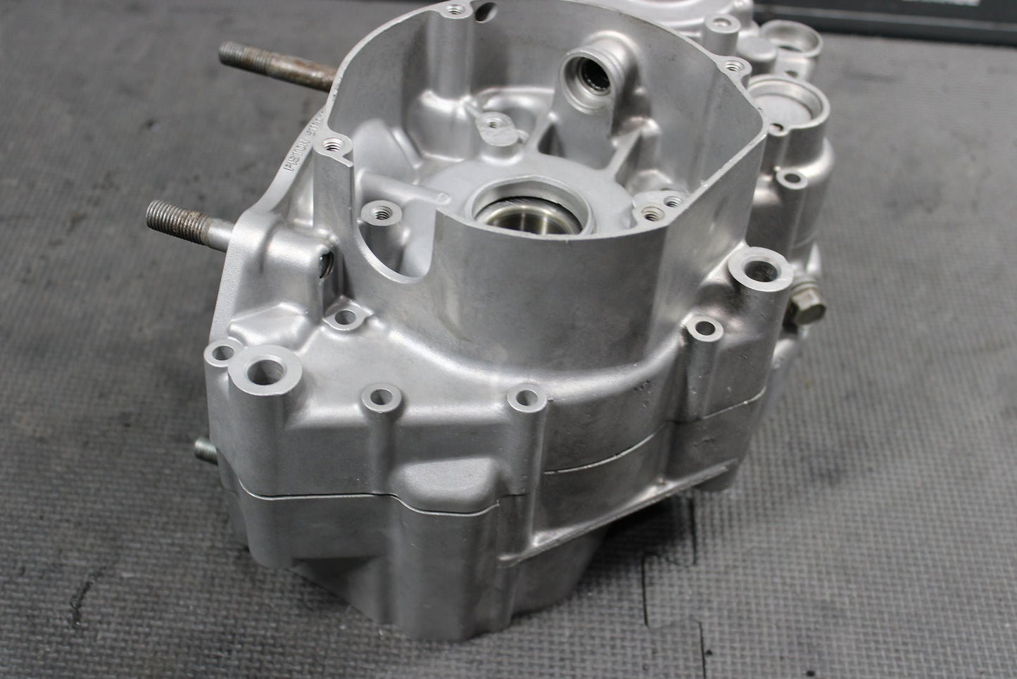 2002 Suzuki RM250 OEM Left Right Engine Motor Crankcase Crank Cases 11300 - 37863 - hggarage