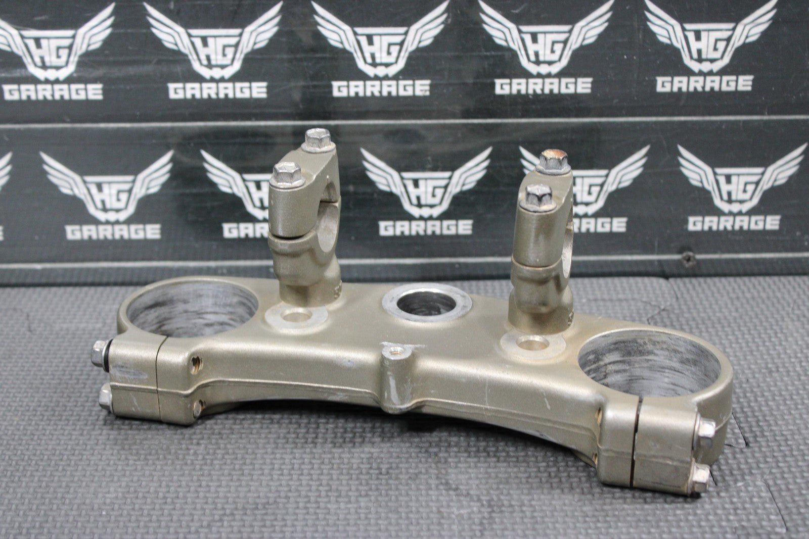 2009 YAMAHA YZ450F OEM FORKS UPPER TRIPLE TREE CLAMP 17D - 23435 - 01 - 00 - hggarage